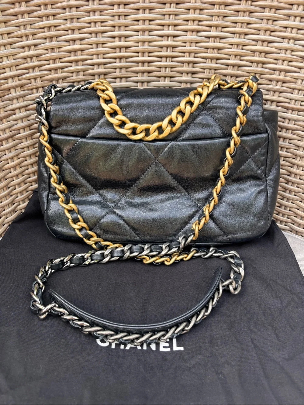 Authentic CHANEL 19 quilted Shiny lambskin gold silver medium crossbody